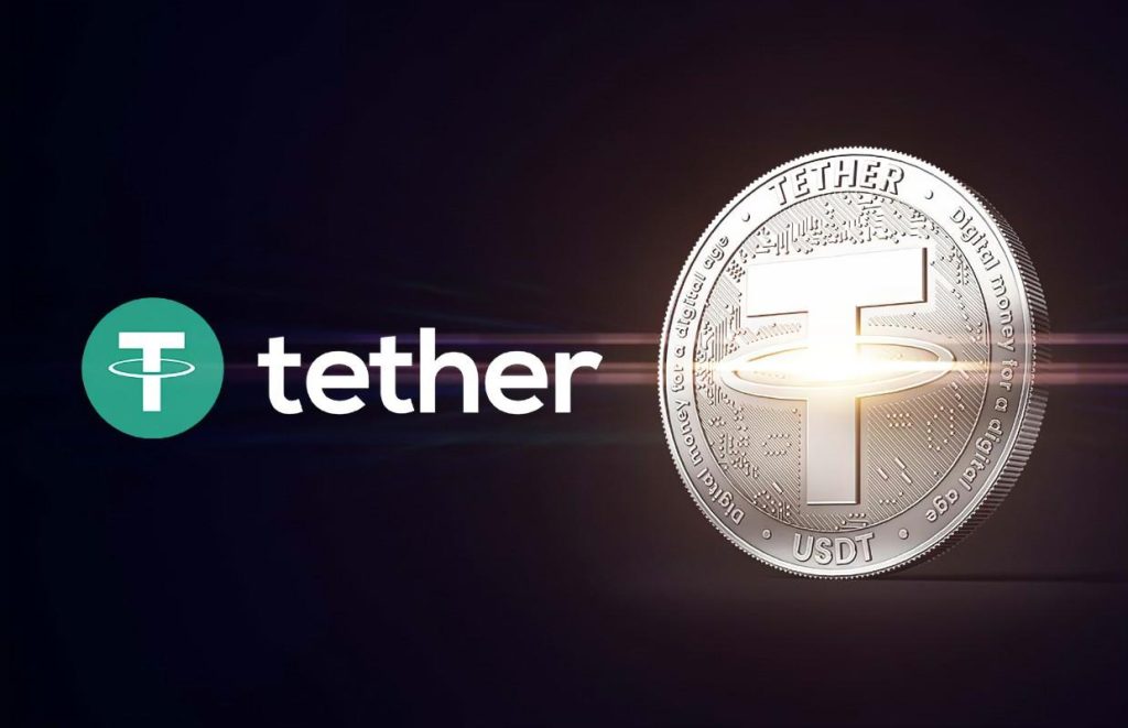 لوگوی تتر در کنار سکه نماد USDT
